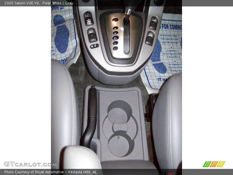 Polar White / Gray 2005 Saturn VUE V6