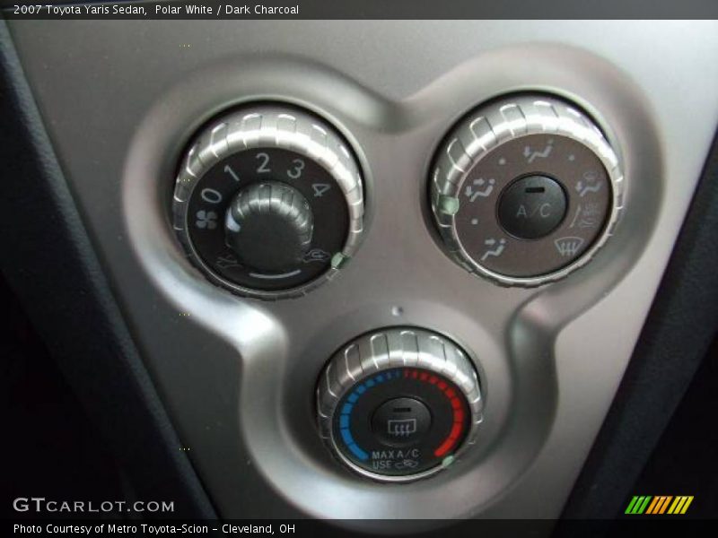 Polar White / Dark Charcoal 2007 Toyota Yaris Sedan