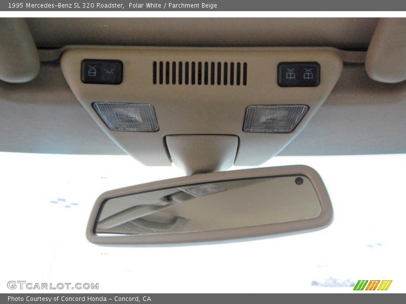 Polar White / Parchment Beige 1995 Mercedes-Benz SL 320 Roadster