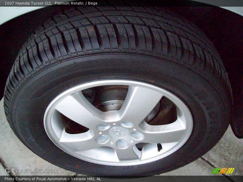Platinum Metallic / Beige 2007 Hyundai Tucson GLS