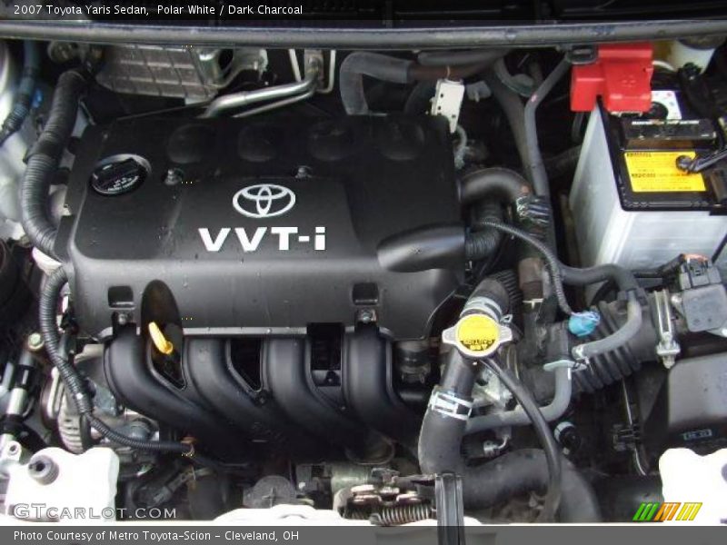 Polar White / Dark Charcoal 2007 Toyota Yaris Sedan