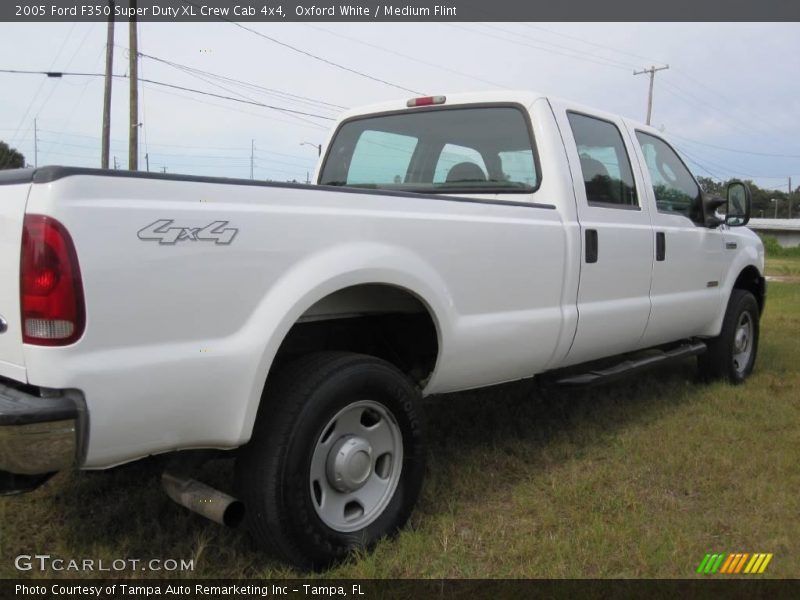 Oxford White / Medium Flint 2005 Ford F350 Super Duty XL Crew Cab 4x4