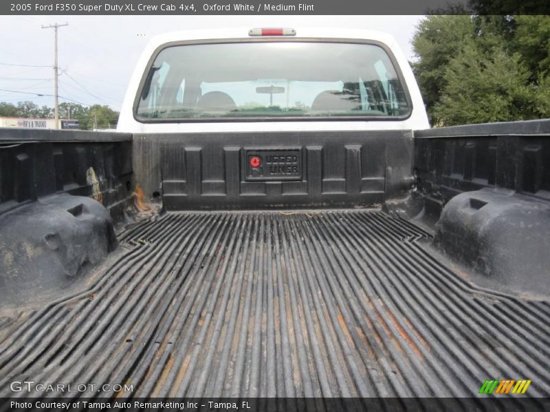 Oxford White / Medium Flint 2005 Ford F350 Super Duty XL Crew Cab 4x4