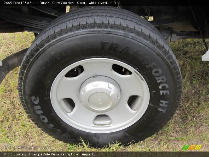 Oxford White / Medium Flint 2005 Ford F350 Super Duty XL Crew Cab 4x4