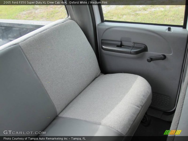Oxford White / Medium Flint 2005 Ford F350 Super Duty XL Crew Cab 4x4
