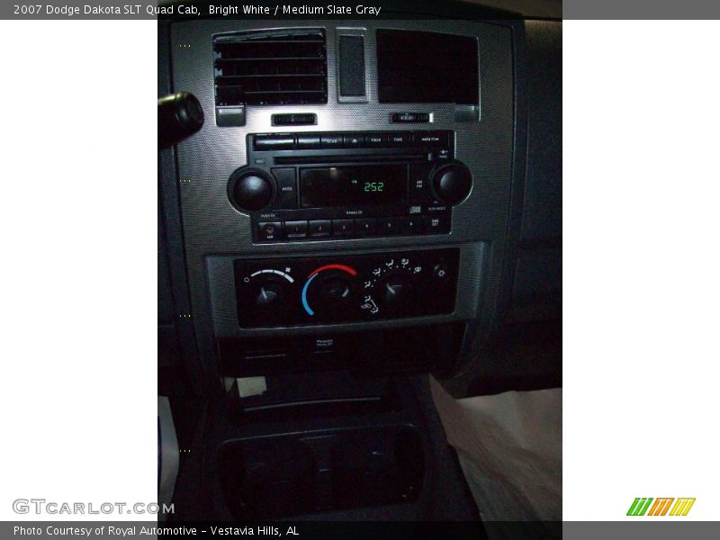 Bright White / Medium Slate Gray 2007 Dodge Dakota SLT Quad Cab