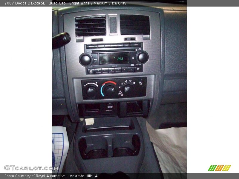 Bright White / Medium Slate Gray 2007 Dodge Dakota SLT Quad Cab