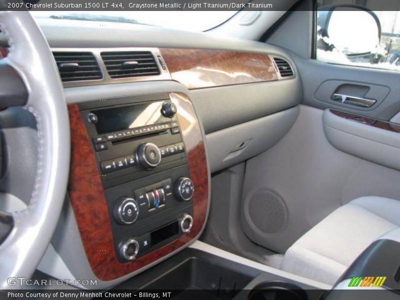 Graystone Metallic / Light Titanium/Dark Titanium 2007 Chevrolet Suburban 1500 LT 4x4