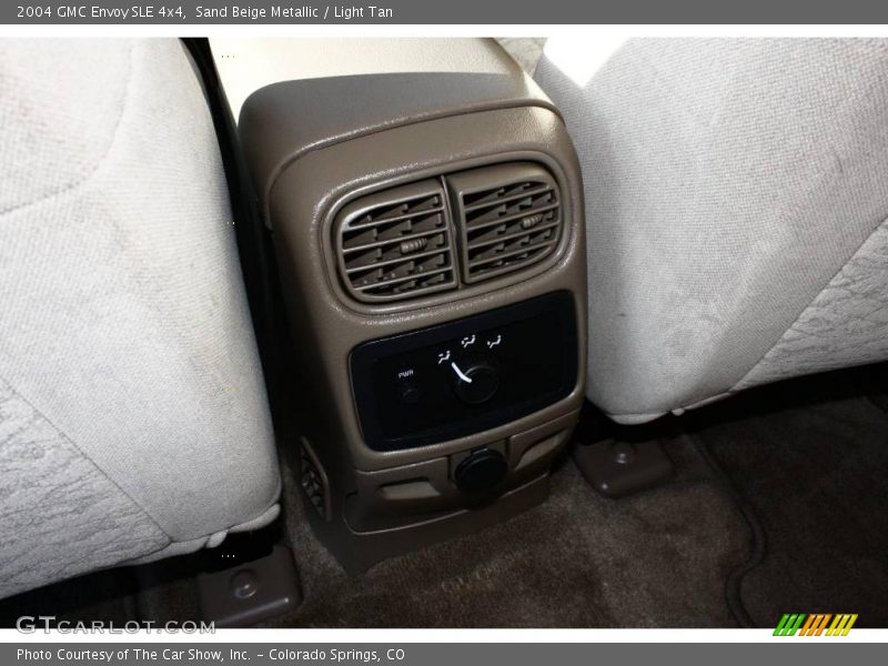 Sand Beige Metallic / Light Tan 2004 GMC Envoy SLE 4x4