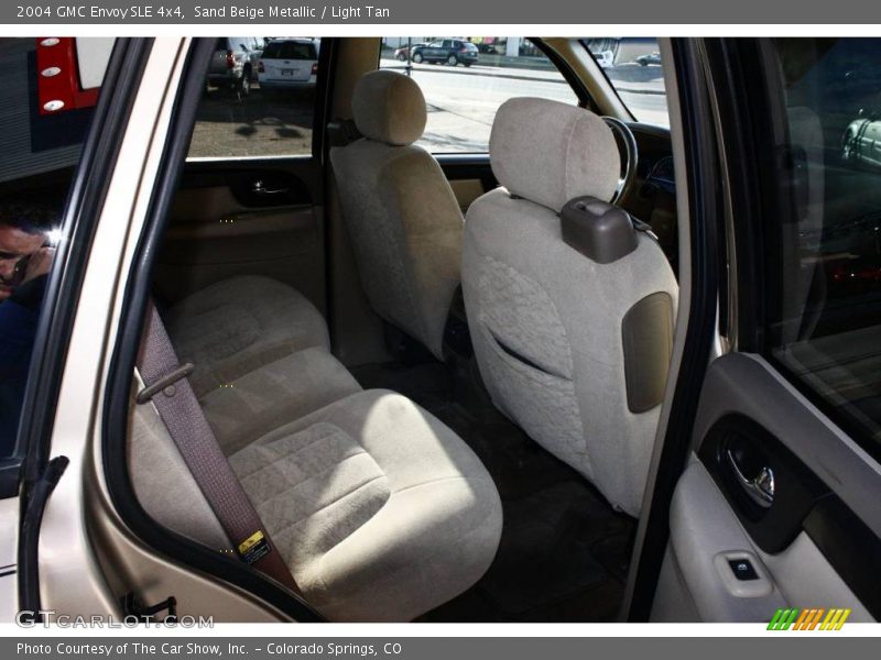 Sand Beige Metallic / Light Tan 2004 GMC Envoy SLE 4x4