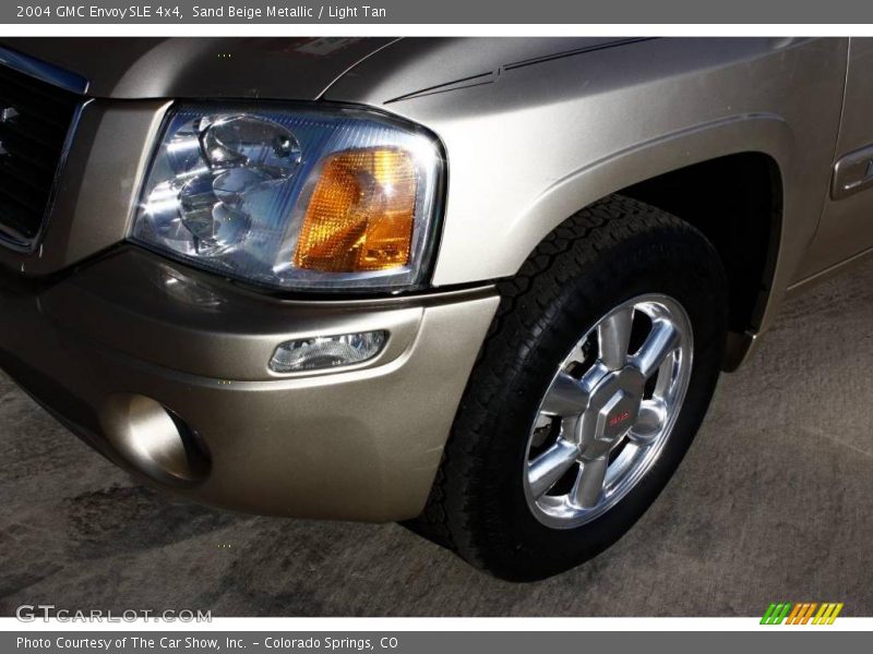 Sand Beige Metallic / Light Tan 2004 GMC Envoy SLE 4x4