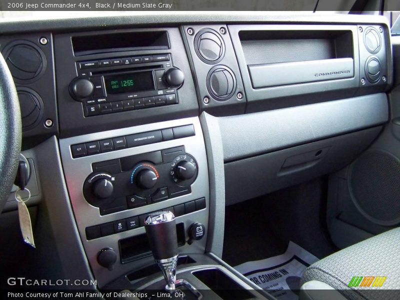 Black / Medium Slate Gray 2006 Jeep Commander 4x4