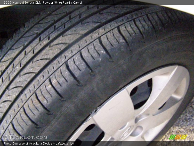 Powder White Pearl / Camel 2009 Hyundai Sonata GLS
