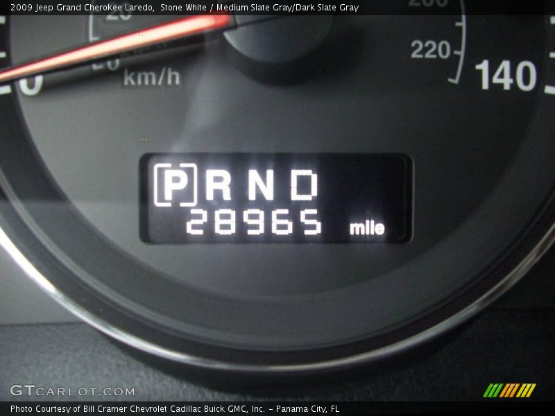 Stone White / Medium Slate Gray/Dark Slate Gray 2009 Jeep Grand Cherokee Laredo