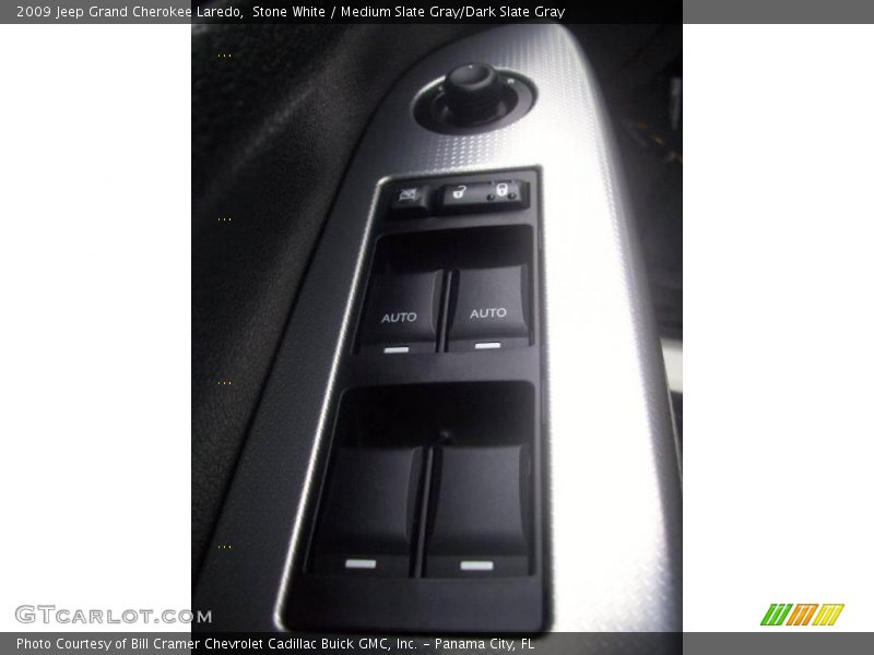 Stone White / Medium Slate Gray/Dark Slate Gray 2009 Jeep Grand Cherokee Laredo