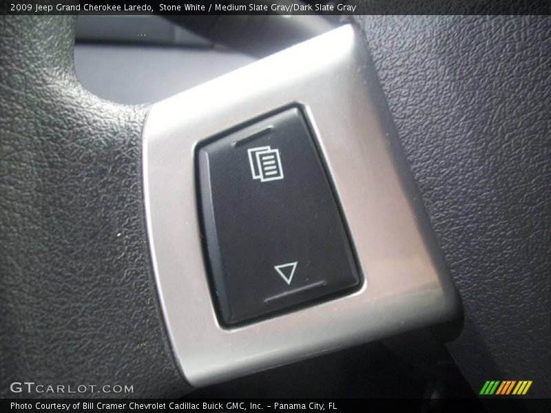 Stone White / Medium Slate Gray/Dark Slate Gray 2009 Jeep Grand Cherokee Laredo