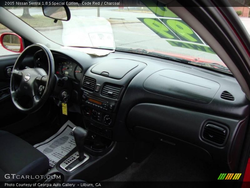 Code Red / Charcoal 2005 Nissan Sentra 1.8 S Special Edition