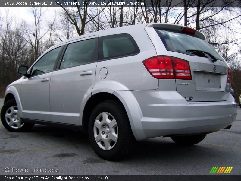 Bright Silver Metallic / Dark Slate Gray/Light Graystone 2009 Dodge Journey SE