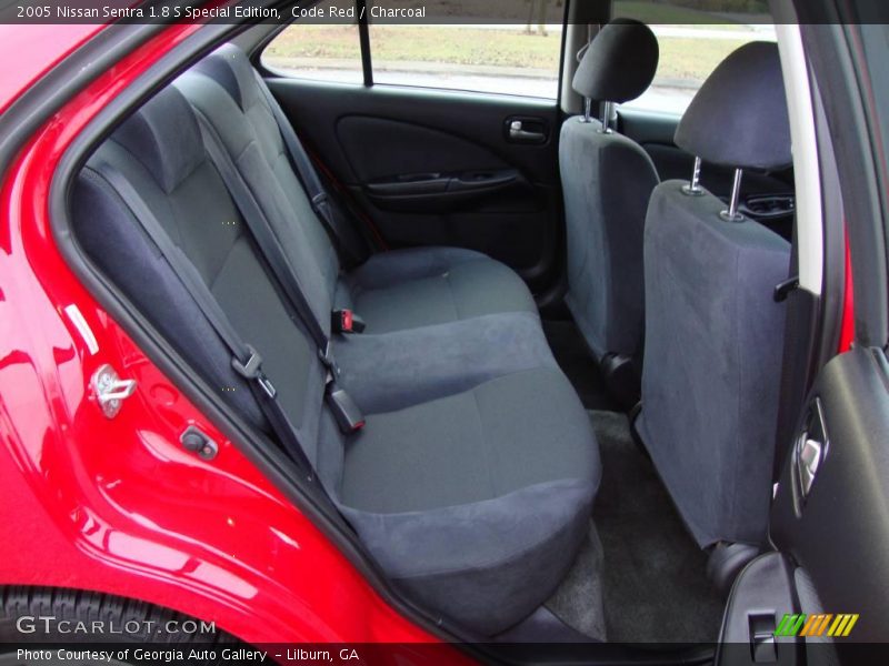 Code Red / Charcoal 2005 Nissan Sentra 1.8 S Special Edition