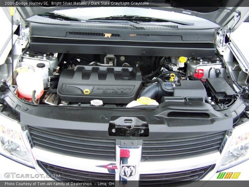 Bright Silver Metallic / Dark Slate Gray/Light Graystone 2009 Dodge Journey SE