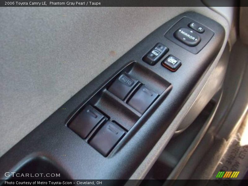 Phantom Gray Pearl / Taupe 2006 Toyota Camry LE