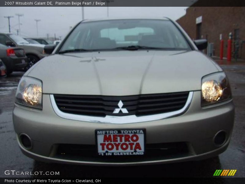 Platinum Beige Pearl / Beige 2007 Mitsubishi Galant DE