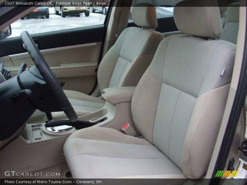 Platinum Beige Pearl / Beige 2007 Mitsubishi Galant DE