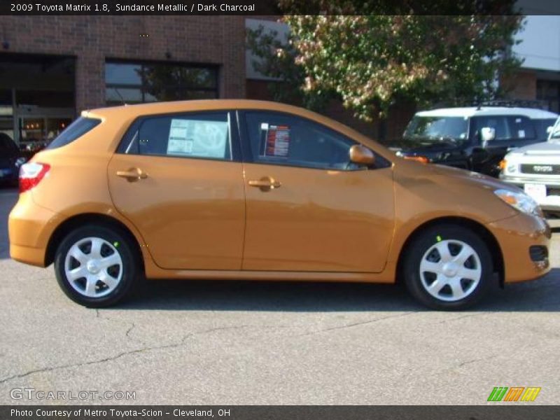 Sundance Metallic / Dark Charcoal 2009 Toyota Matrix 1.8