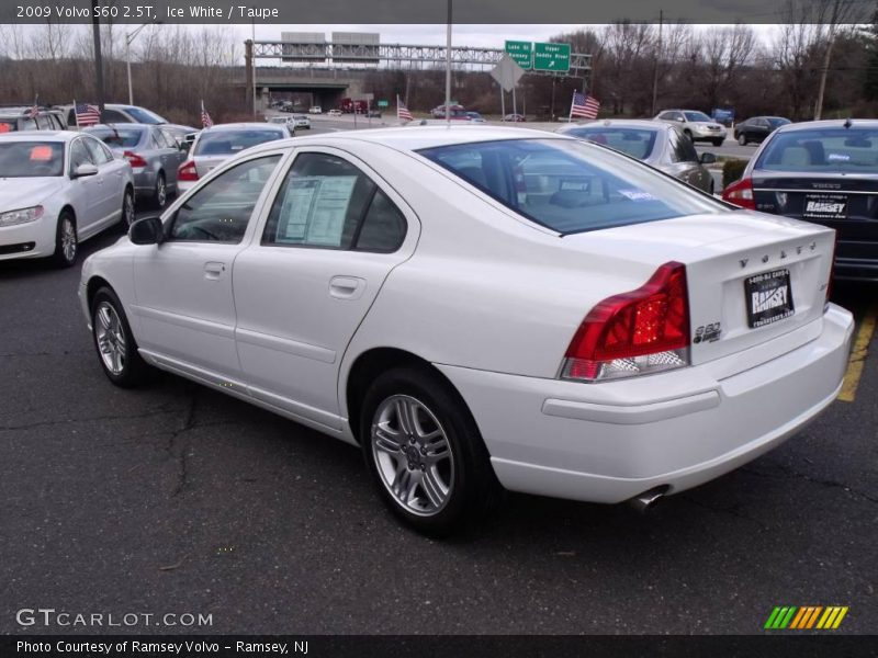 Ice White / Taupe 2009 Volvo S60 2.5T