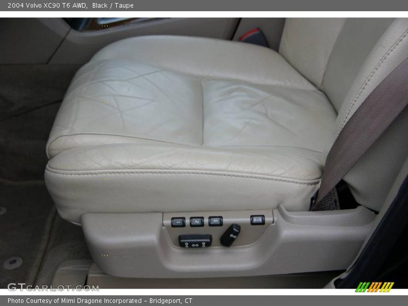 Black / Taupe 2004 Volvo XC90 T6 AWD