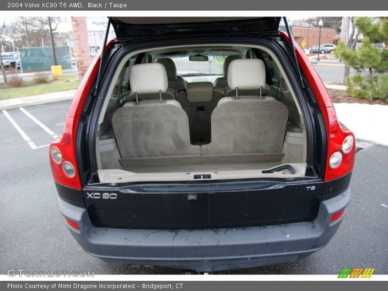 Black / Taupe 2004 Volvo XC90 T6 AWD