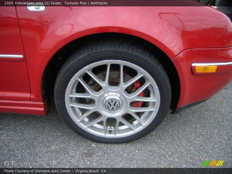 Tornado Red / Anthracite 2005 Volkswagen Jetta GLI Sedan