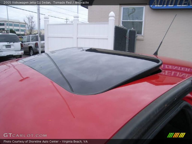 Tornado Red / Anthracite 2005 Volkswagen Jetta GLI Sedan