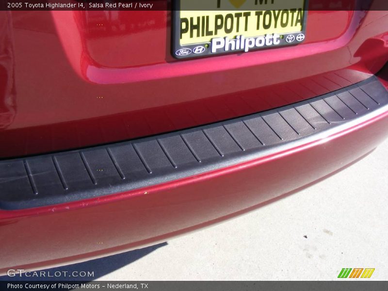 Salsa Red Pearl / Ivory 2005 Toyota Highlander I4