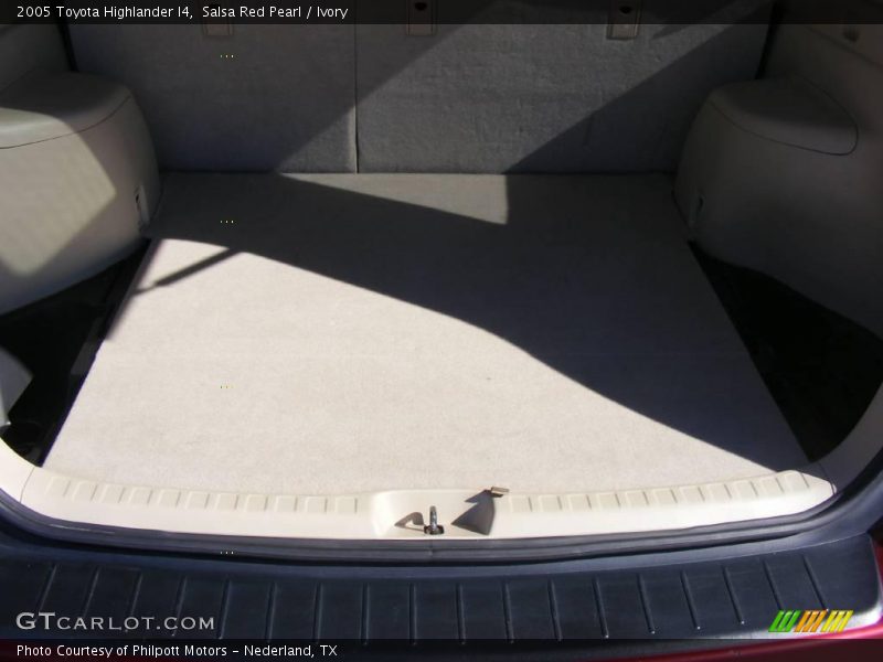Salsa Red Pearl / Ivory 2005 Toyota Highlander I4