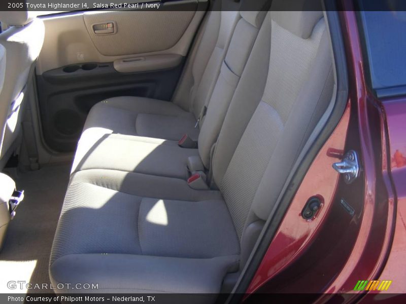 Salsa Red Pearl / Ivory 2005 Toyota Highlander I4