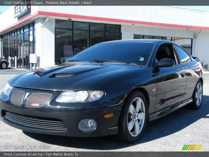 Phantom Black Metallic / Black 2005 Pontiac GTO Coupe