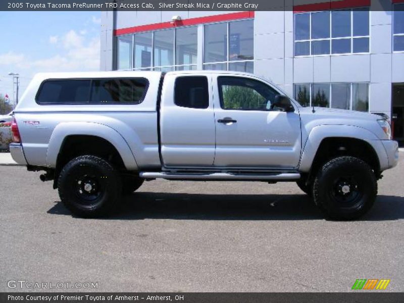 Silver Streak Mica / Graphite Gray 2005 Toyota Tacoma PreRunner TRD Access Cab