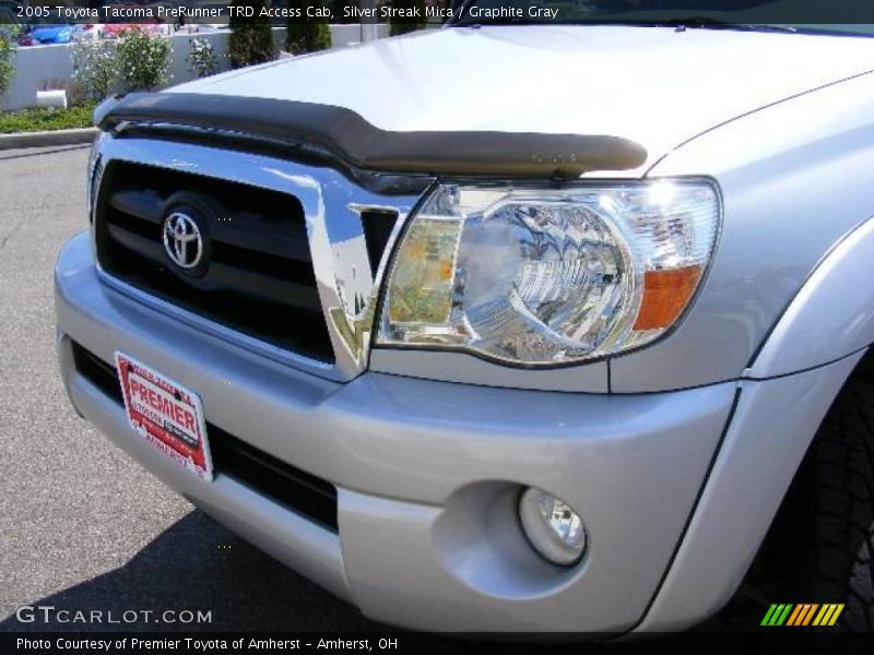 Silver Streak Mica / Graphite Gray 2005 Toyota Tacoma PreRunner TRD Access Cab