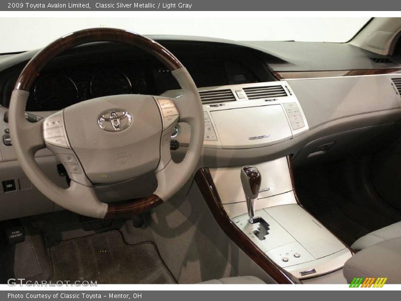 Classic Silver Metallic / Light Gray 2009 Toyota Avalon Limited