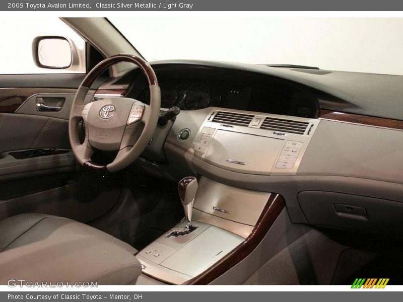 Classic Silver Metallic / Light Gray 2009 Toyota Avalon Limited