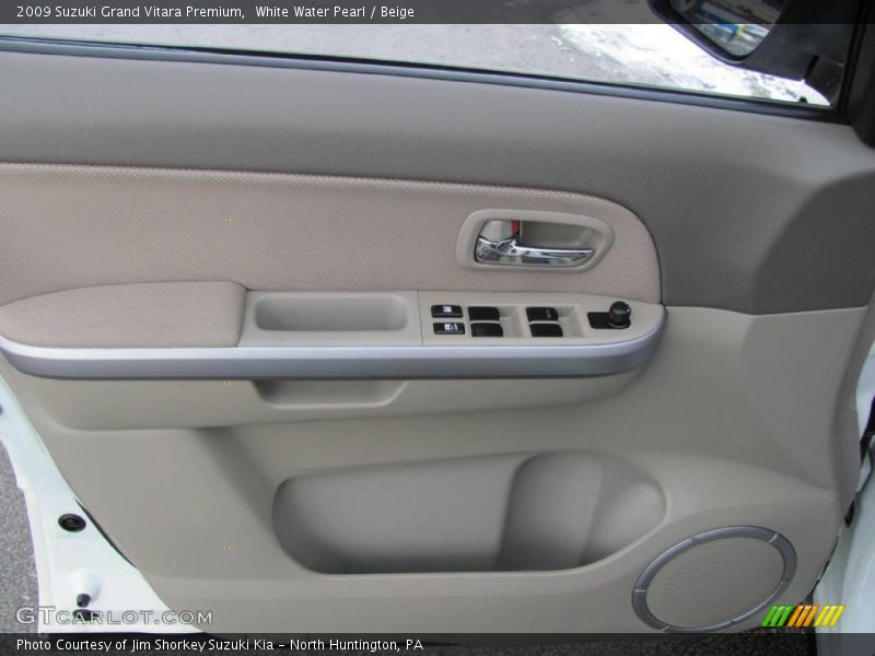 White Water Pearl / Beige 2009 Suzuki Grand Vitara Premium