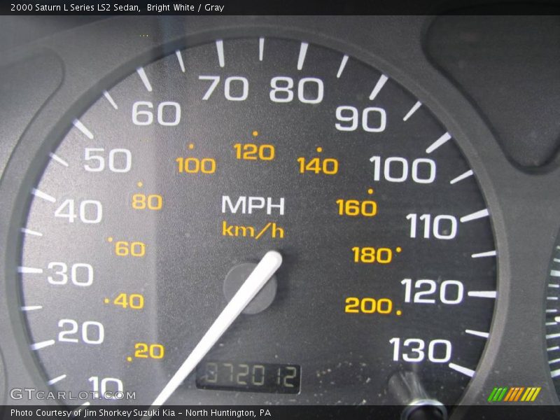 Bright White / Gray 2000 Saturn L Series LS2 Sedan