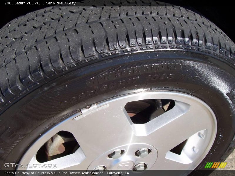 Silver Nickel / Gray 2005 Saturn VUE V6