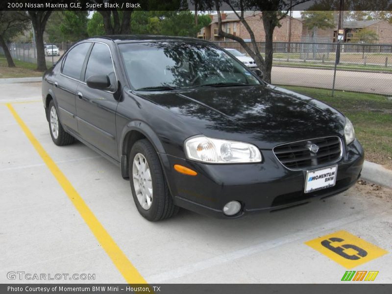 Super Black / Black 2000 Nissan Maxima GLE