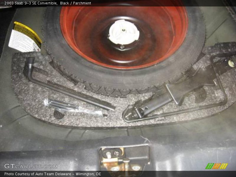 Black / Parchment 2003 Saab 9-3 SE Convertible