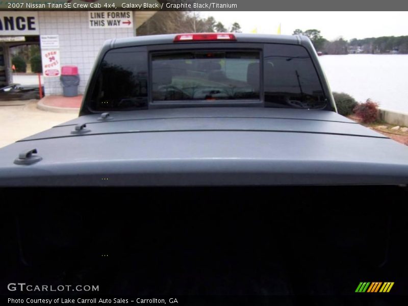 Galaxy Black / Graphite Black/Titanium 2007 Nissan Titan SE Crew Cab 4x4