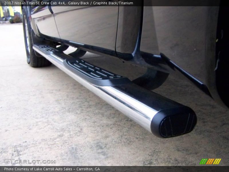 Galaxy Black / Graphite Black/Titanium 2007 Nissan Titan SE Crew Cab 4x4
