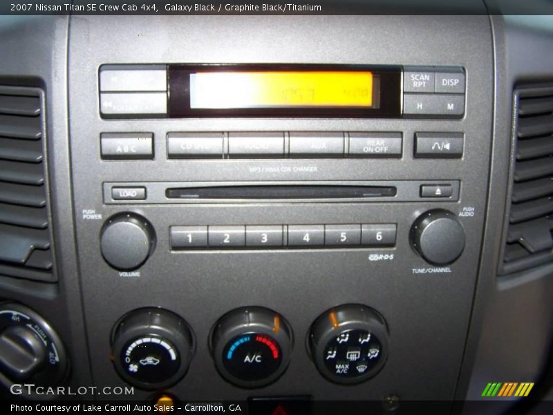 Galaxy Black / Graphite Black/Titanium 2007 Nissan Titan SE Crew Cab 4x4