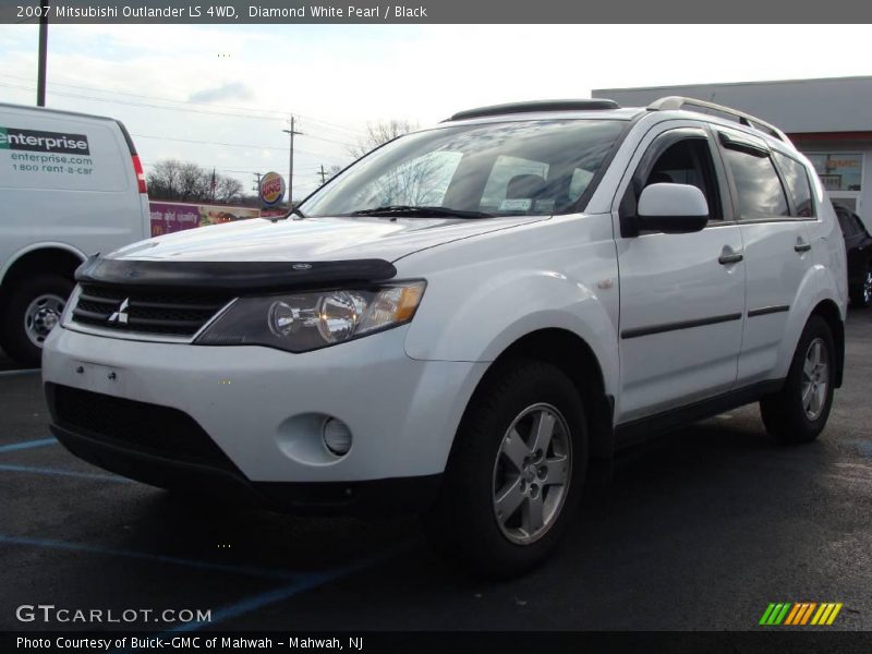 Diamond White Pearl / Black 2007 Mitsubishi Outlander LS 4WD